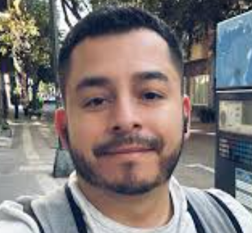 <em>Luis A.</em>
